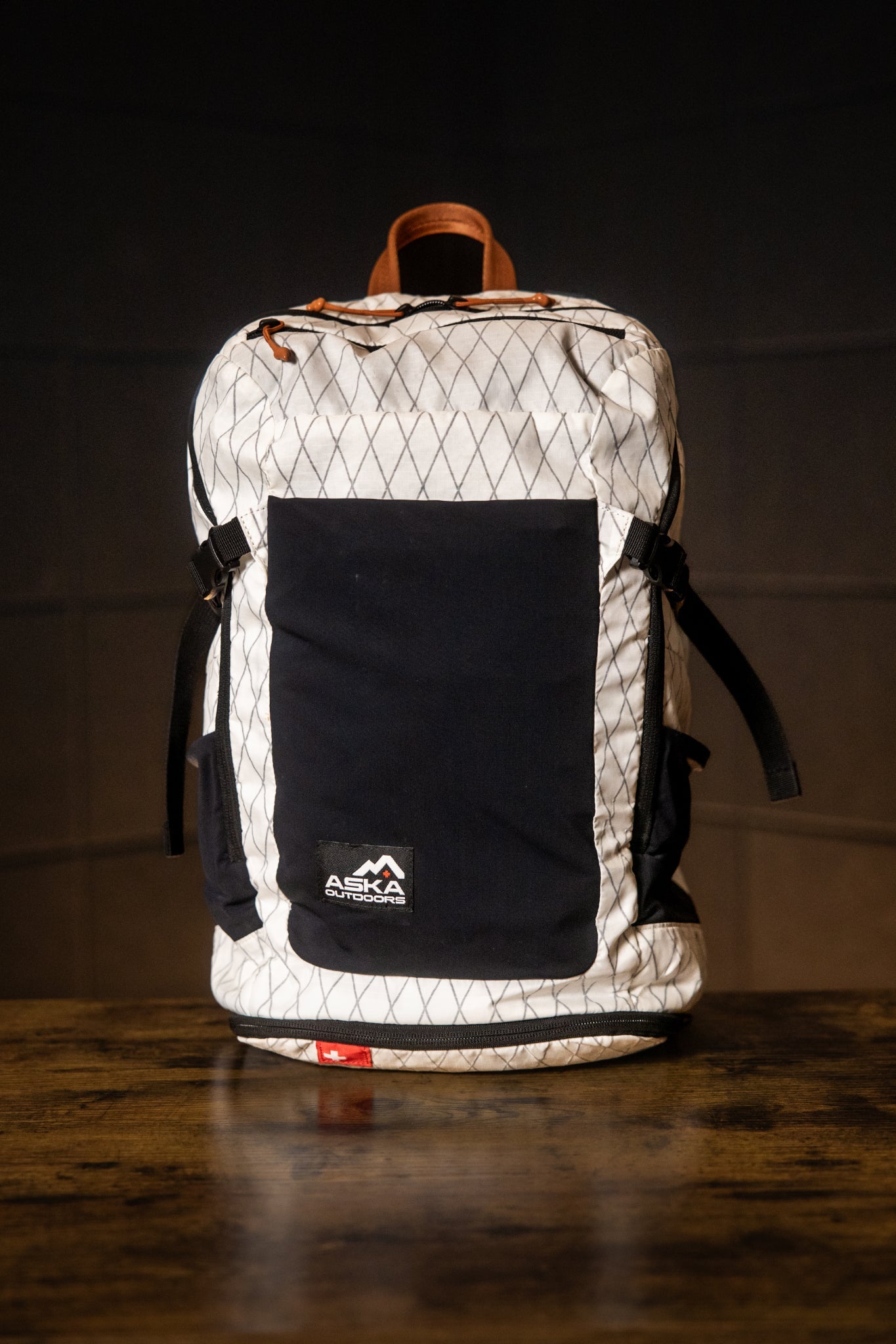 Everyday Carry 24L Pack – with Integrated First Aid System – Aska