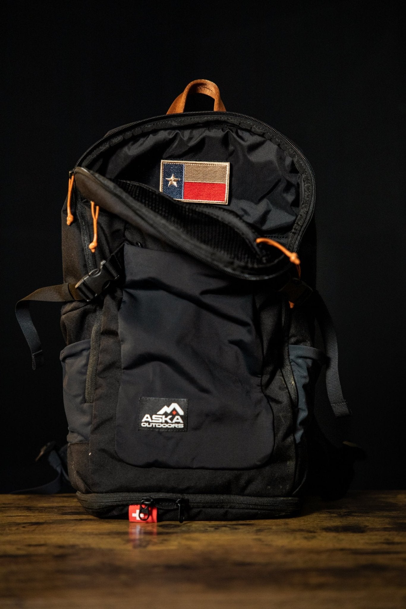 Everyday Carry 24L Pack – with Integrated First Aid System – Aska