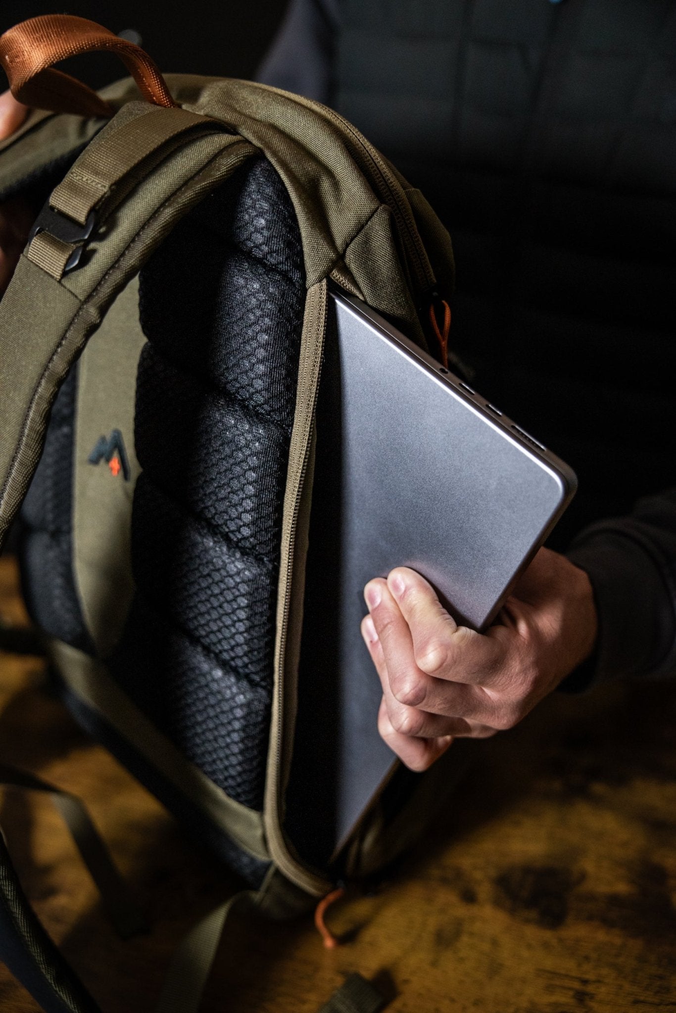 Everyday Carry 24L Pack – with Integrated First Aid System – Aska