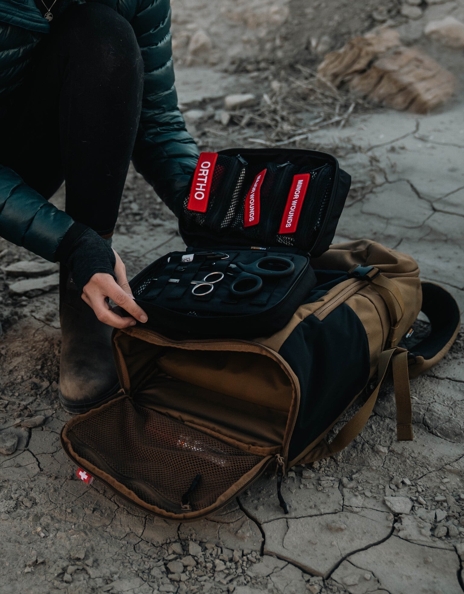 あすか MK バッグ Everyday Carry 24L Pack – with Integrated First Aid System – Aska